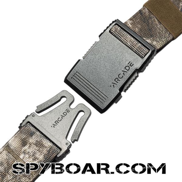 Подсилен REPREVE® рециклиран полиестер и еластан.